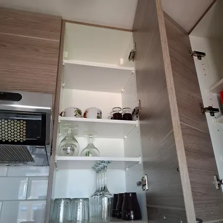 Jules De Trooz Apartman